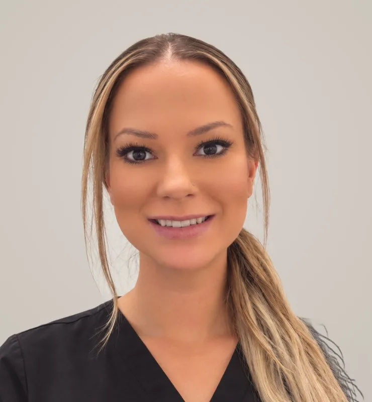 Lizzie B - Registered Massage Therapist